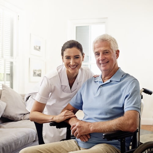 Patient in consultation with a top-rated doctor at a highly acclaimed clinic.